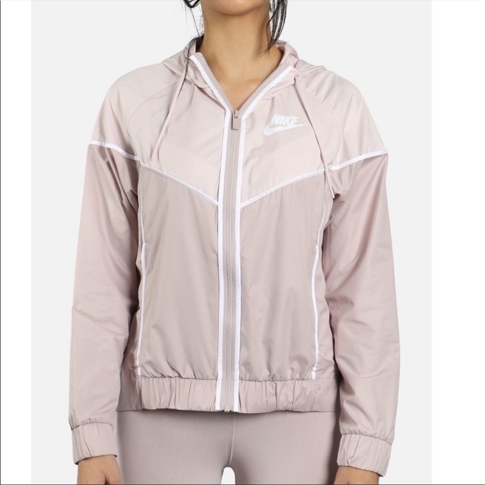 Nike Women’s Windrunner Jacket